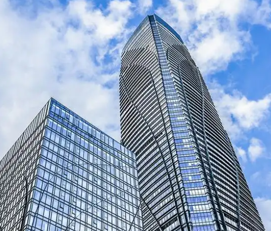 东莞市钧安门业车库门及伸缩门选购指南：材质与驱动方式解析